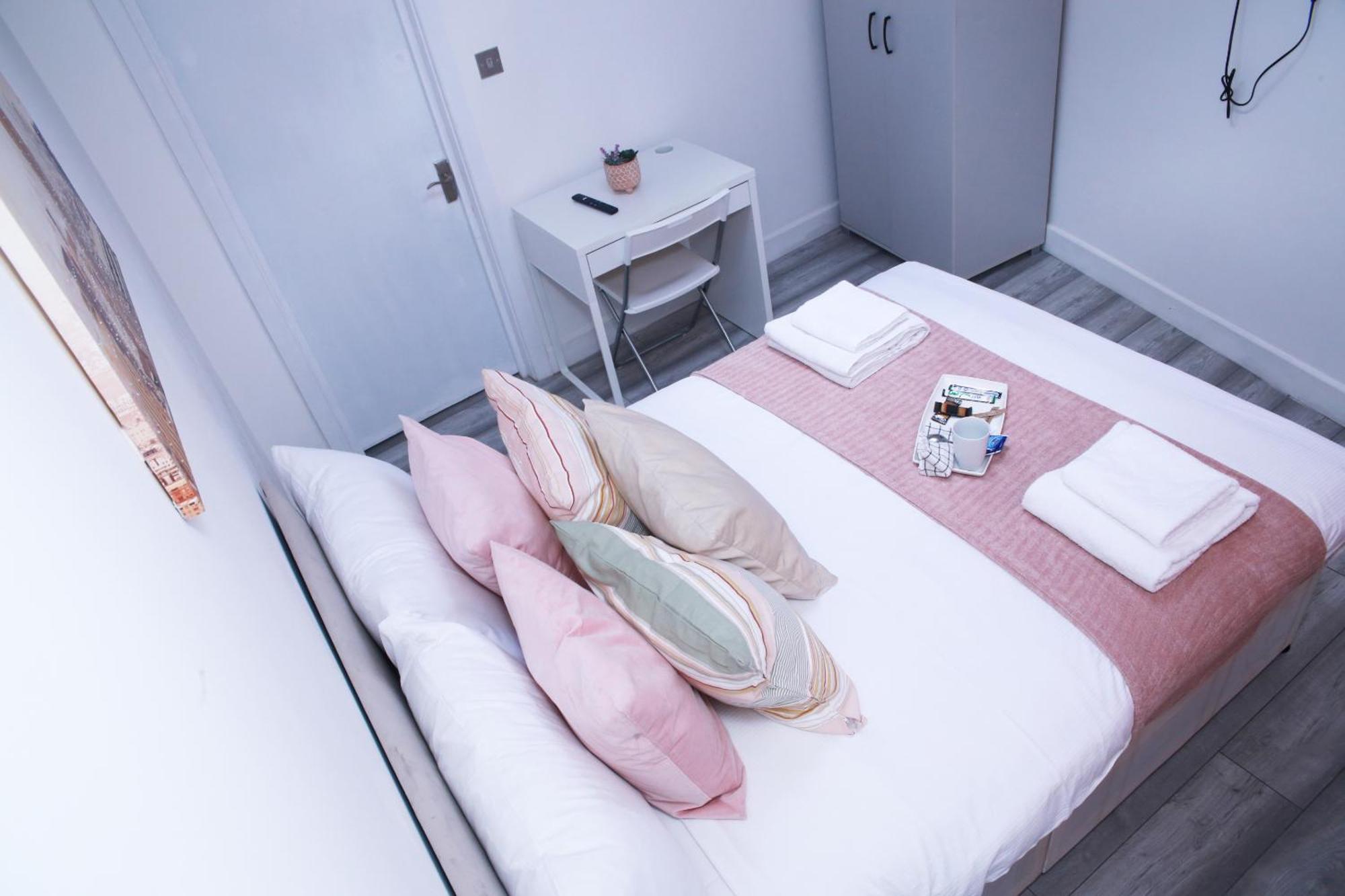 Harrow Luxury Flat With Free Parking. Leilighet London Eksteriør bilde